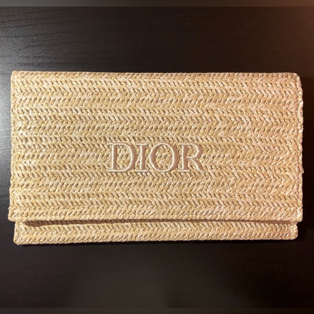 DIOR Beauty NIB Raffia Rattan Clutch